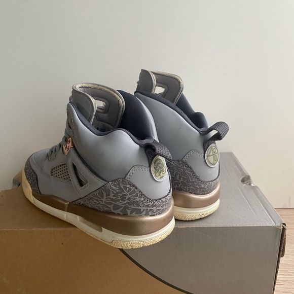 Nike Air Jordan 4 Spizike GG Wolf Grey Dark Bronze GS - Size 4 Y- 5.5 W - Picture 9 of 10